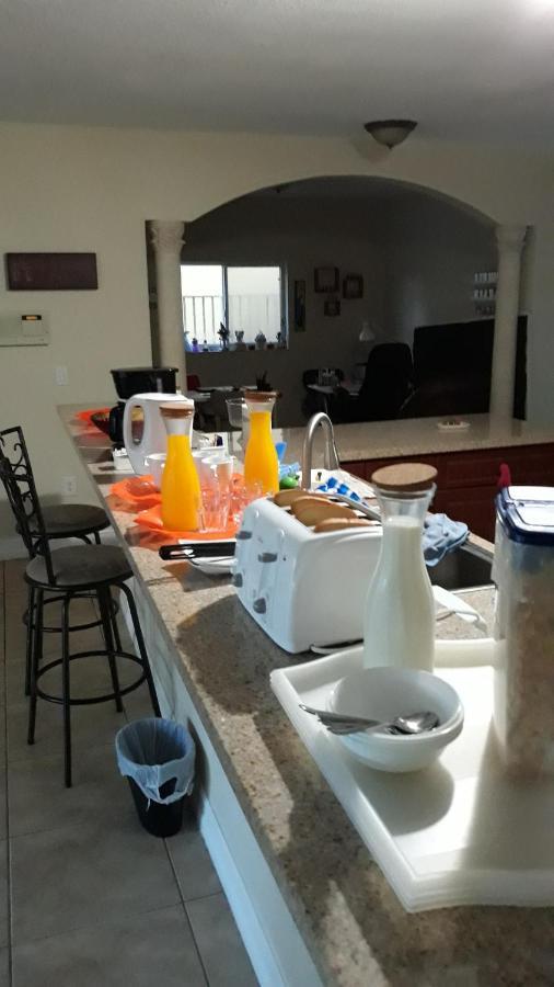 Hennesseey House Florida ميامي المظهر الخارجي الصورة